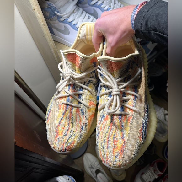 š„Yeezy 350 V2 Mx Oat sz10 tried on only with authenticationš„ - Picture 4 of 4